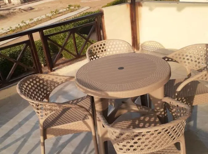 Апарт-отель Blue Lagoon Resort Chalet Families Only